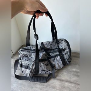 Lululemon duffel bag
